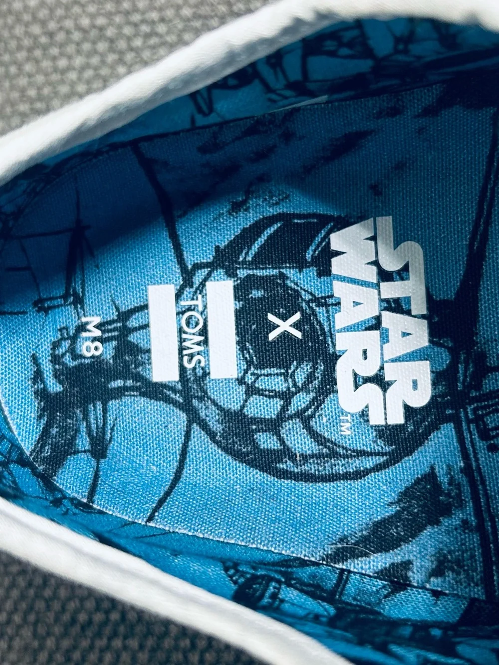 TOMS Star Wars x Travel Lite Low Sneaker White Characters Sketch Print